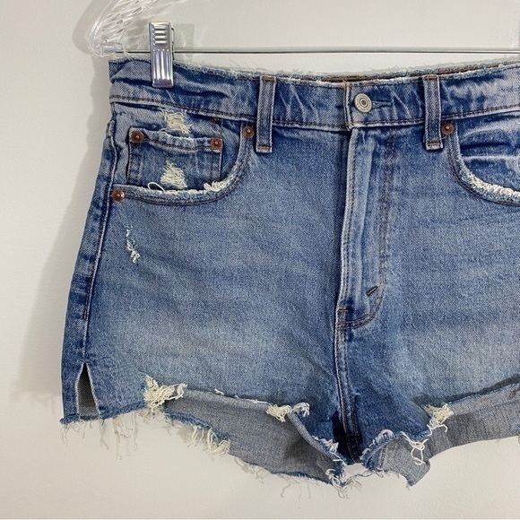 Abercrombie & Fitch‎ 27/4 The Mom High Rise Jean Shorts Distressed - Picture 2 of 8